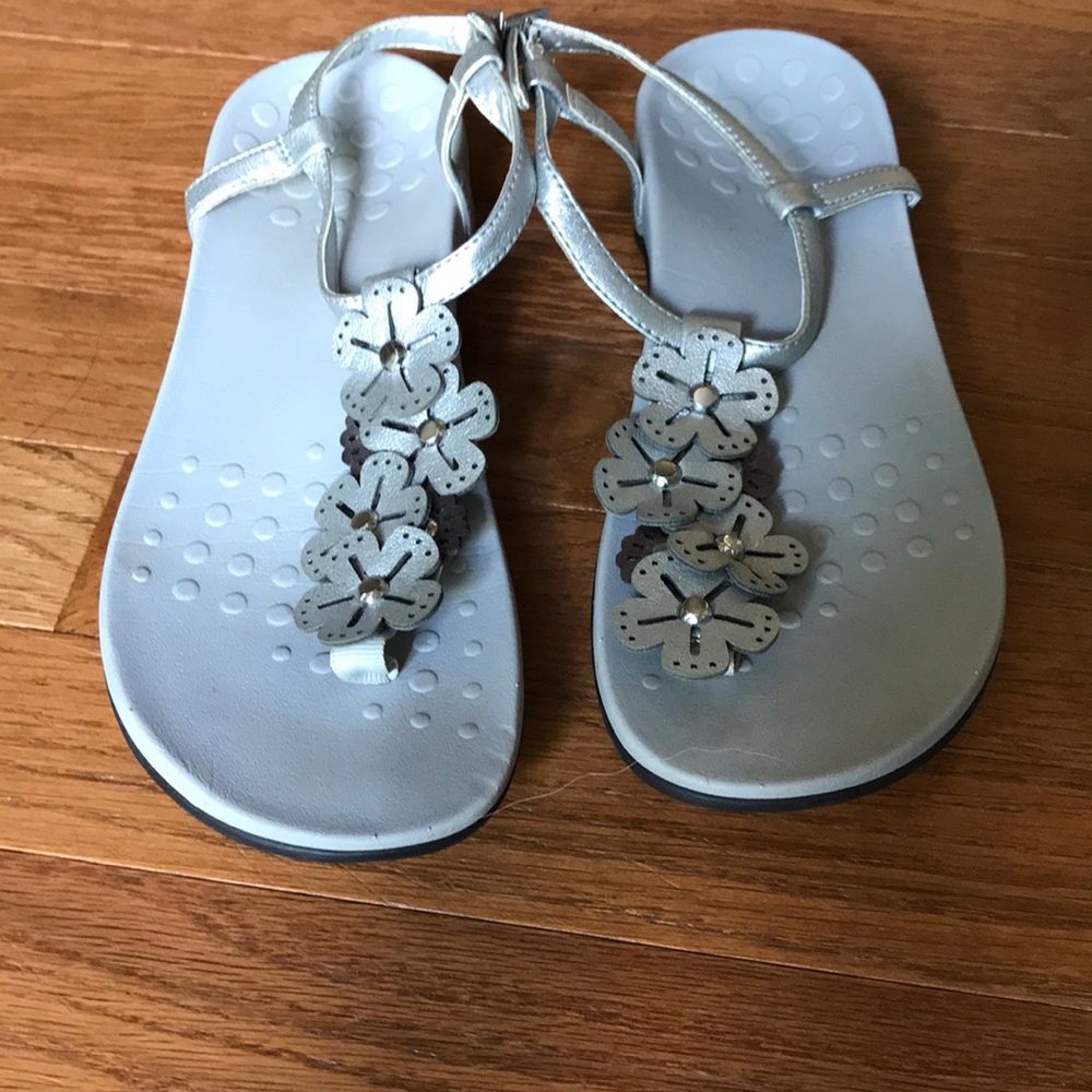 Vionic T-strap wedge sandals. Like new!